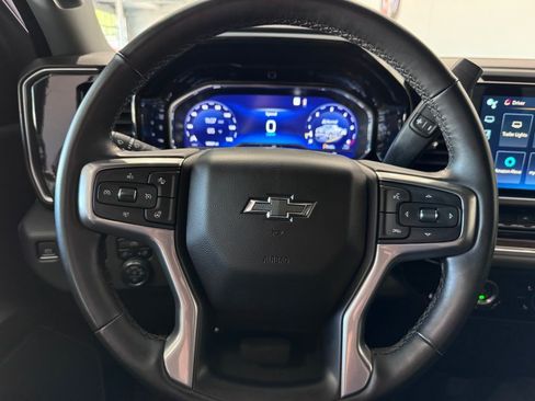Used 2023 Chevrolet Silverado 1500 RST AWD/4WD image 18
