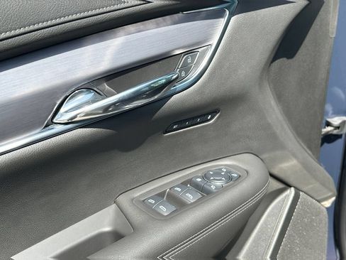 Used 2025 Cadillac XT6 Luxury AWD/4WD image 21