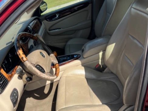 Used 2004 Jaguar XJ8 image 8