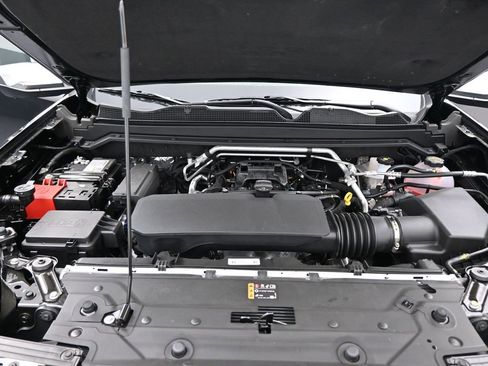 New 2026 GMC Canyon Denali w/ LPO, Denali Black Edition image 24