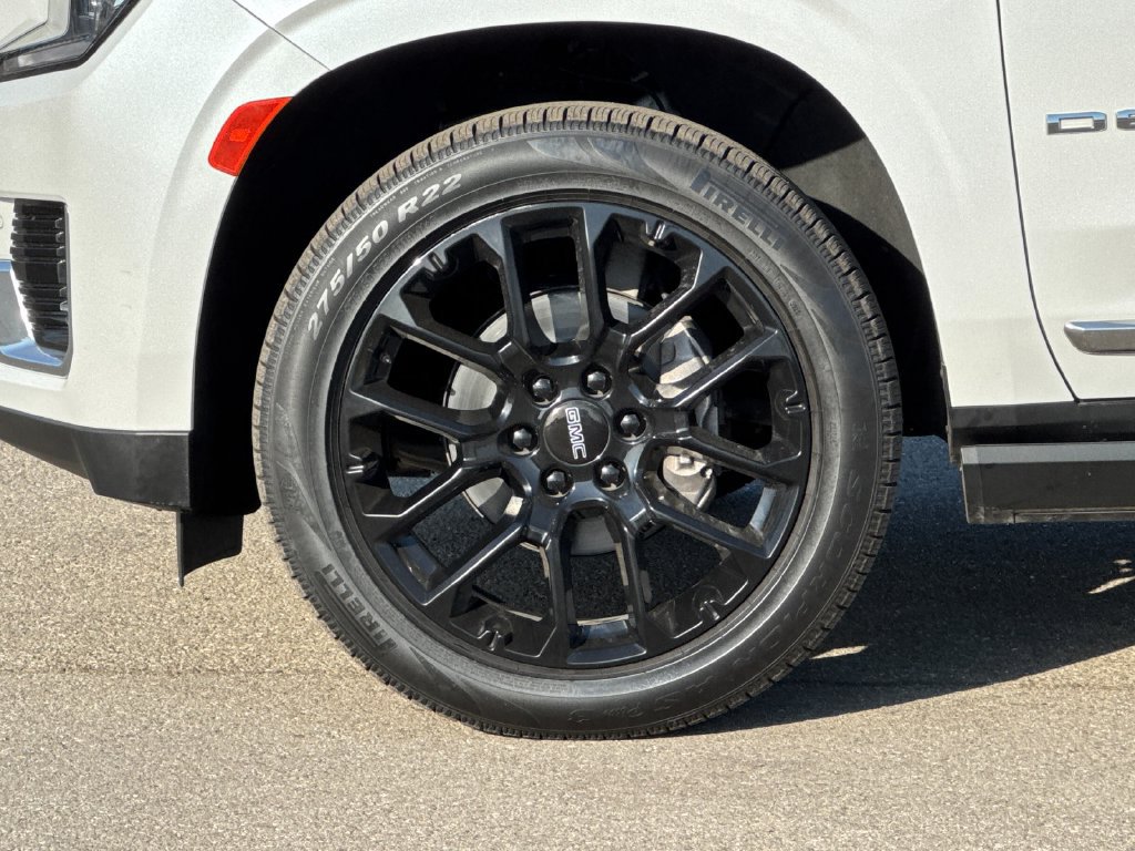 Used 2022 GMC Yukon Denali RWD image 33
