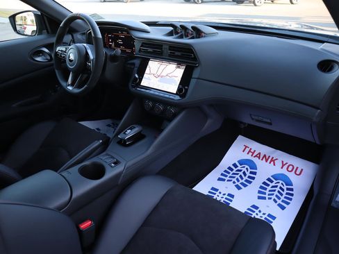 New 2025 Nissan Z NISMO w/ Floor Mat Package image 38