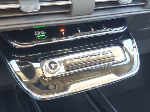 New 2026 Lincoln Corsair Premiere image 22