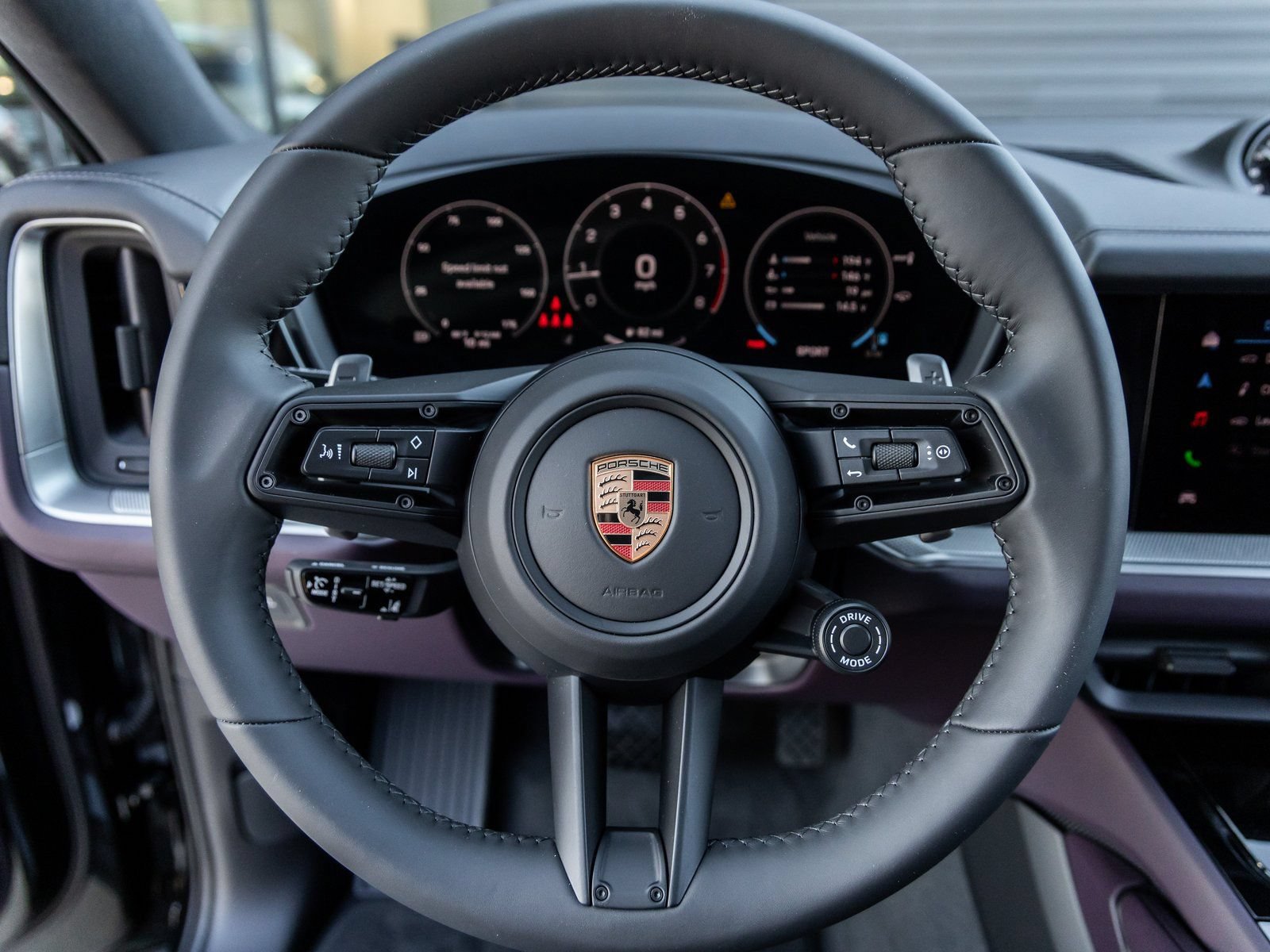 Certified 2026 Porsche Cayenne Coupe AWD/4WD image 28