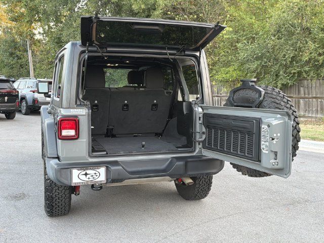 Used 2021 Jeep Wrangler Unlimited Sport AWD/4WD image 14