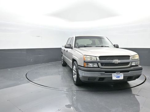 Used 2005 Chevrolet Silverado 1500 LS w/ Light Duty Power Package image 2