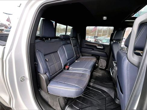 Used 2022 Chevrolet Silverado 1500 High Country w/ High Country Premium Package image 23