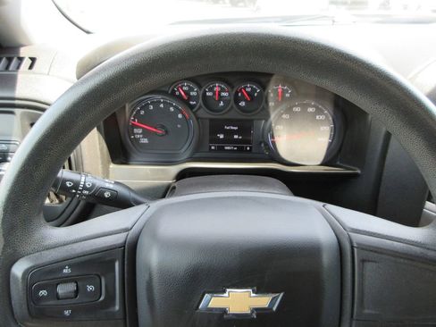 Used 2021 Chevrolet Silverado 1500 Custom RWD image 22