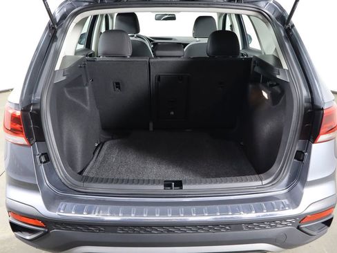 Used 2022 Volkswagen Taos S image 18