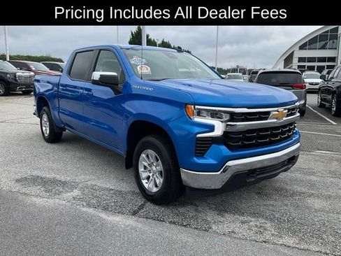 Used 2025 Chevrolet Silverado 1500 LT AWD/4WD image 3