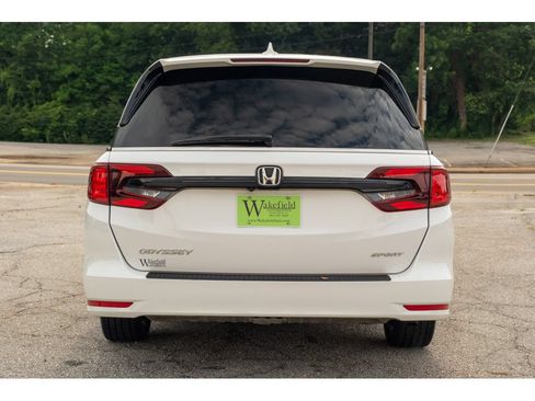 Used 2023 Honda Odyssey Sport image 7