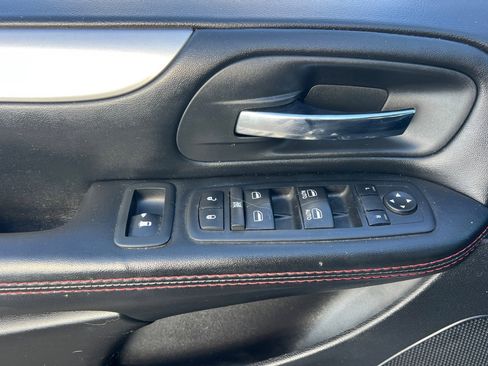 Used 2017 Dodge Grand Caravan GT image 8