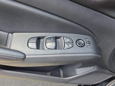 Used 2025 Nissan Altima 2.5 SV AWD/4WD image 26