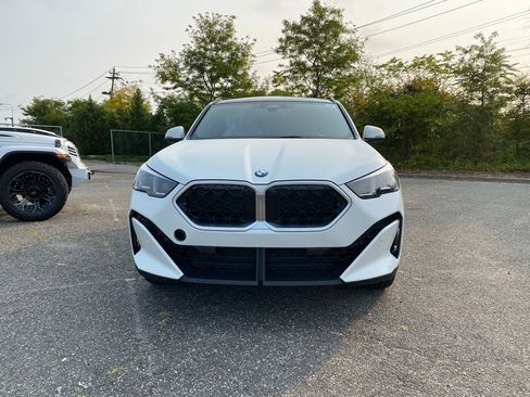 New 2026 BMW X2 xDrive28i w/ Convenience Package image 2