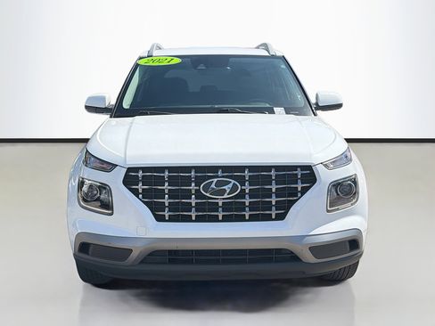 Used 2021 Hyundai Venue SEL image 8