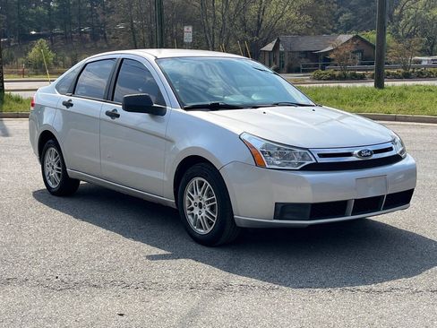 Used 2010 Ford Focus SE FWD image 20