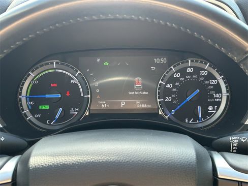 Used 2021 Toyota Highlander XLE image 39