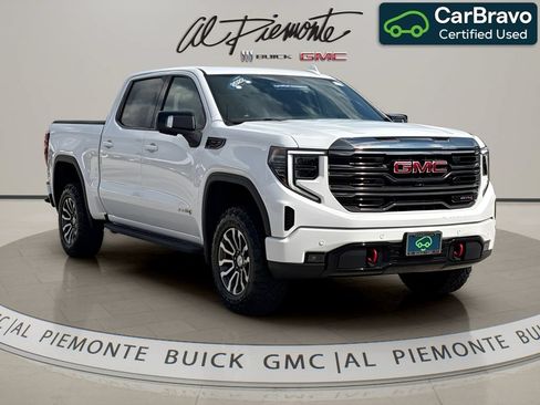 Certified 2022 GMC Sierra 1500 AT4 w/ AT4 Premium Package AWD/4WD image 1
