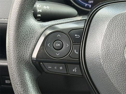 Certified 2025 Toyota RAV4 LE image 14