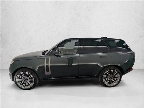 New 2026 Land Rover Range Rover SE image 2