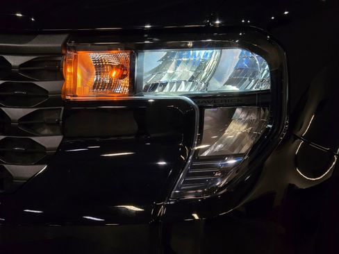 New 2025 Ford Maverick XL w/ Equipment Group 102A image 12