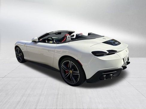 Used 2024 Ferrari Roma Spider image 13