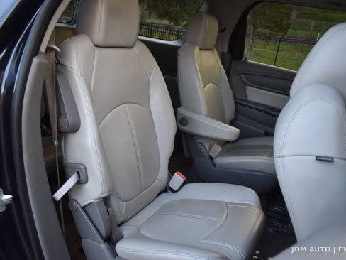 Used 2017 GMC Acadia Limited SLT image 14