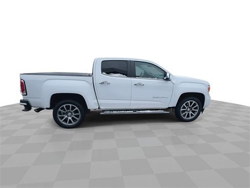 Used 2022 GMC Canyon Denali image 9