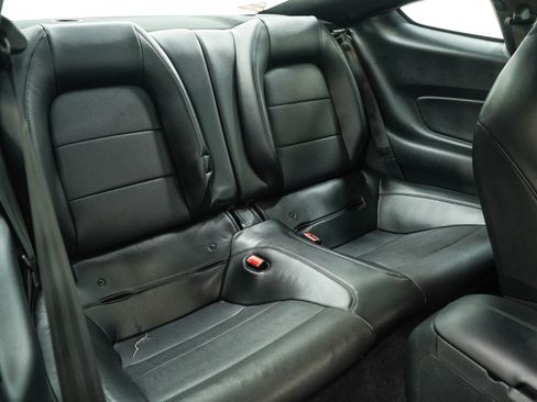 Used 2020 Ford Mustang Bullitt RWD image 13