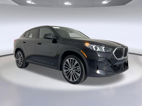 Used 2026 BMW X2 xDrive28i w/ Technology Package AWD/4WD image 6