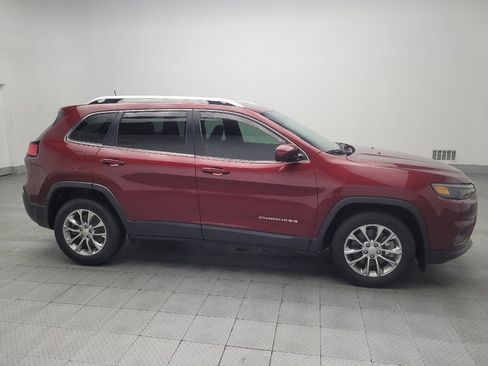 Used 2019 Jeep Cherokee Latitude Plus w/ Comfort/Convenience Group image 11