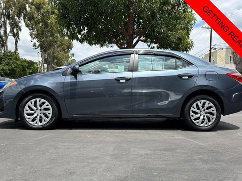 Used 2017 Toyota Corolla LE w/ Carpet Mat Package (TMS) FWD image 7