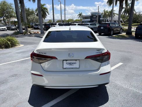 Used 2024 Honda Civic Touring image 7