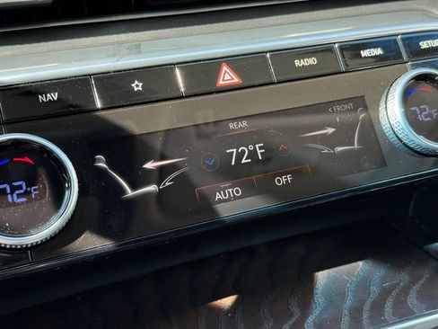 Used 2021 Genesis GV80 2.5T w/ Advanced Package 03 image 39