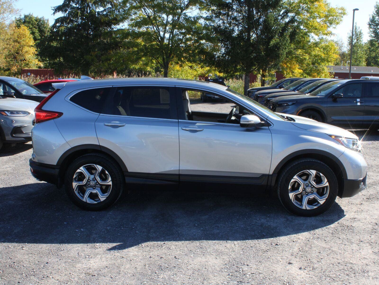 Used 2019 Honda CR-V EX image 4