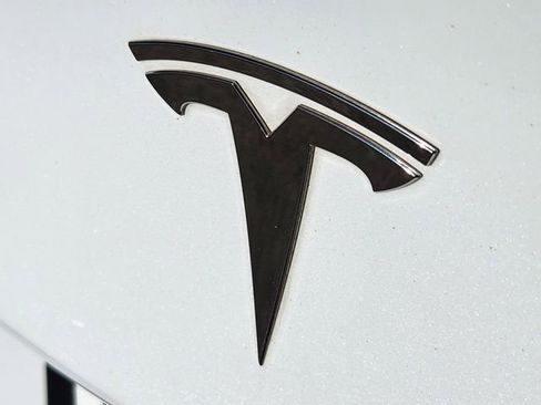 Used 2018 Tesla Model 3 Performance image 10