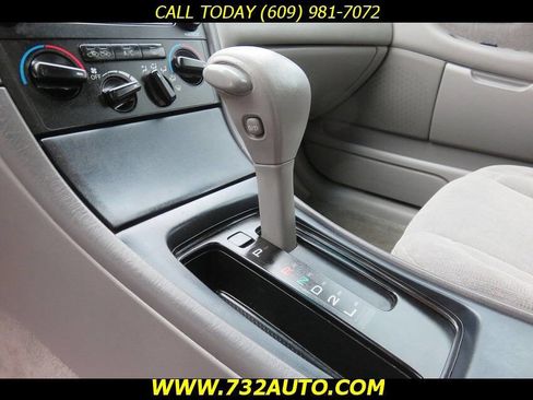 Used 2000 Toyota Avalon XL image 13