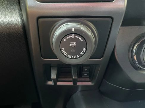 Used 2019 Ford F150 XLT w/ Equipment Group 302A Luxury image 15