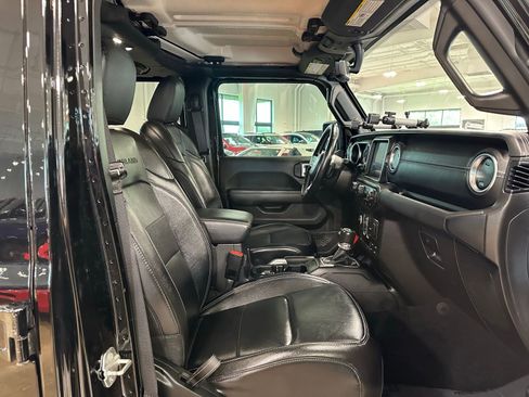Used 2021 Jeep Gladiator Overland w/ Popular Equipment Package image 45
