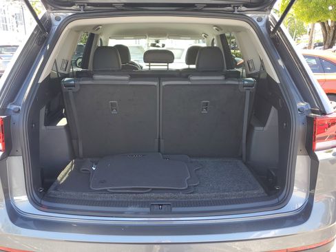 Used 2023 Volkswagen Atlas SE image 11