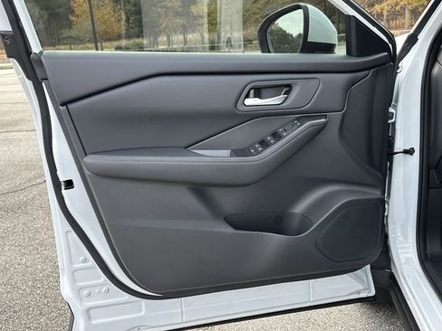 New 2026 Nissan Rogue SV w/ Cold Weather Package FWD image 12