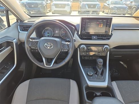 Used 2021 Toyota RAV4 XLE image 13
