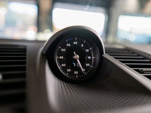 New 2025 Porsche Panamera 4 image 30