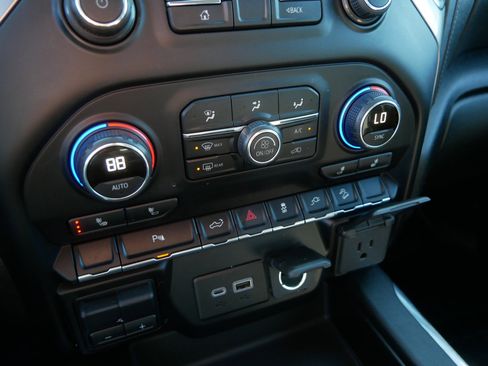 Used 2020 Chevrolet Silverado 2500 LT w/ All Star Edition AWD/4WD image 33