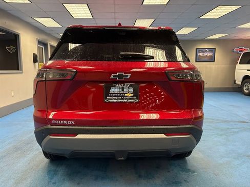 New 2026 Chevrolet Equinox LT w/ Convenience Package II FWD image 7