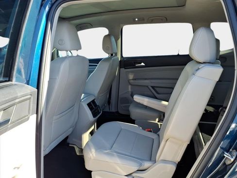 Used 2022 Volkswagen Atlas SE w/ Panoramic Sunroof Package image 10