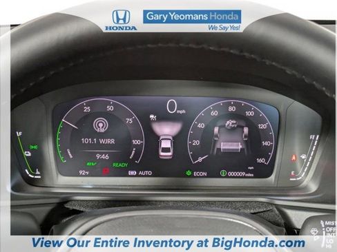 Used 2025 Honda Accord Sport image 29