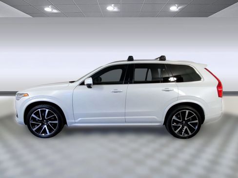 Used 2022 Volvo XC90 T6 Momentum w/ Advanced Package image 2