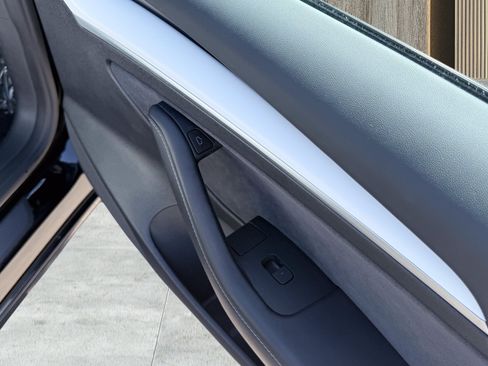 Used 2023 Tesla Model 3 Standard Range RWD image 36