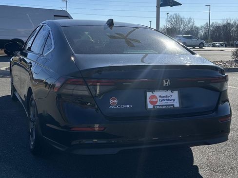 Used 2023 Honda Accord EX image 3